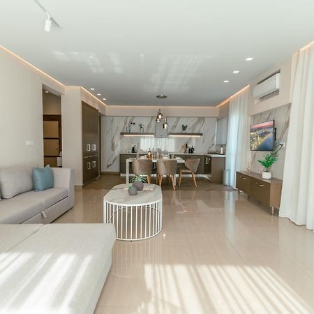 Brand New Elegant Suite Πλατάνι Εξωτερικό φωτογραφία